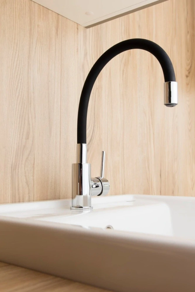 Dřezová baterie S-line Pro se silikonovým ramínkem černá/chrom SIKOBSLPRO290C