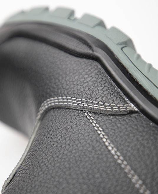 Zimní bezpečnostní poloholeňová obuv ARDON®TIBIA S3 NONMETALLIC Černá